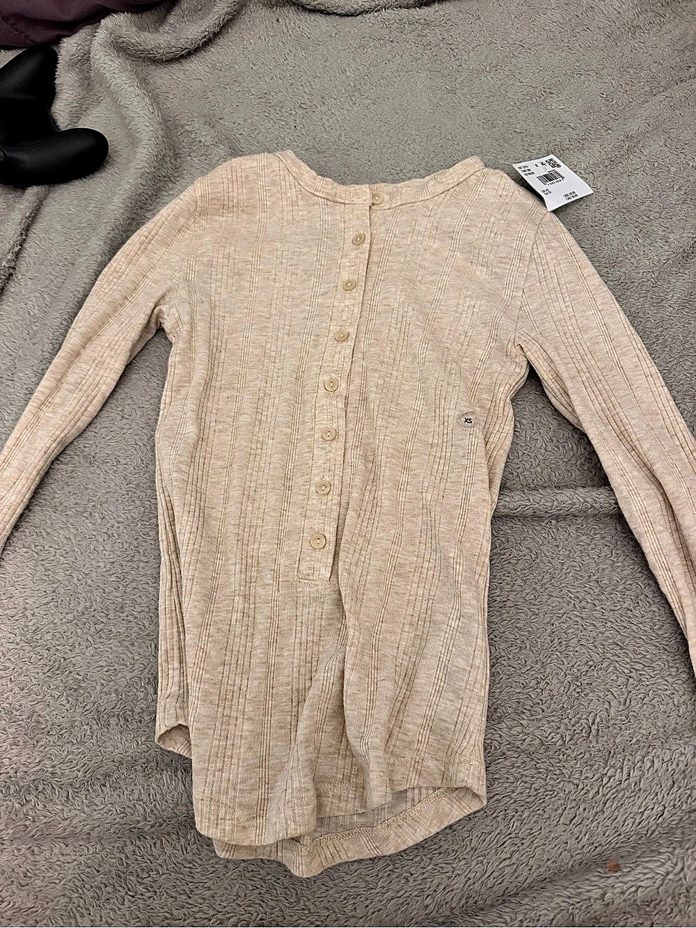 American Eagle AE Long-Sleeve Henley T-Shirt Beige XS